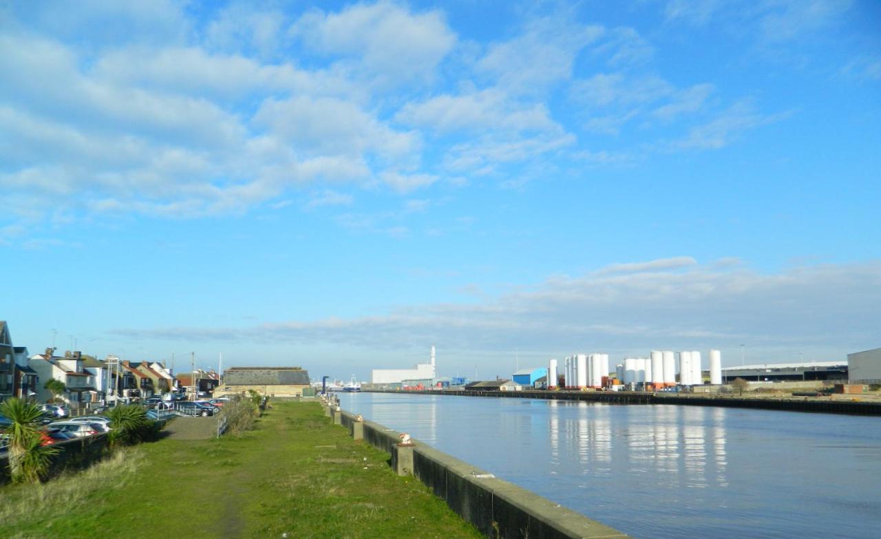 'Harbour View' On The River By Gorleston'S Award Winning Beach - Pet Free! Exteriér fotografie