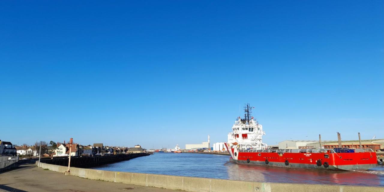 'Harbour View' On The River By Gorleston'S Award Winning Beach - Pet Free! Exteriér fotografie